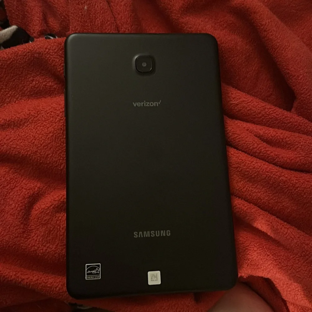 Selling Samsung Galaxy A8 Tablet